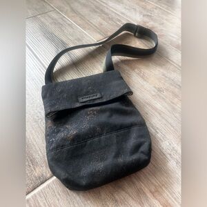 Timbuck2 Travel Crossbody Bag